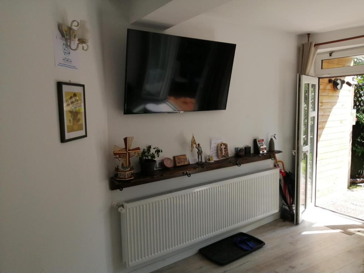 לינה וארוחת בוקר בראשוב Casa Scheiana מראה חיצוני תמונה