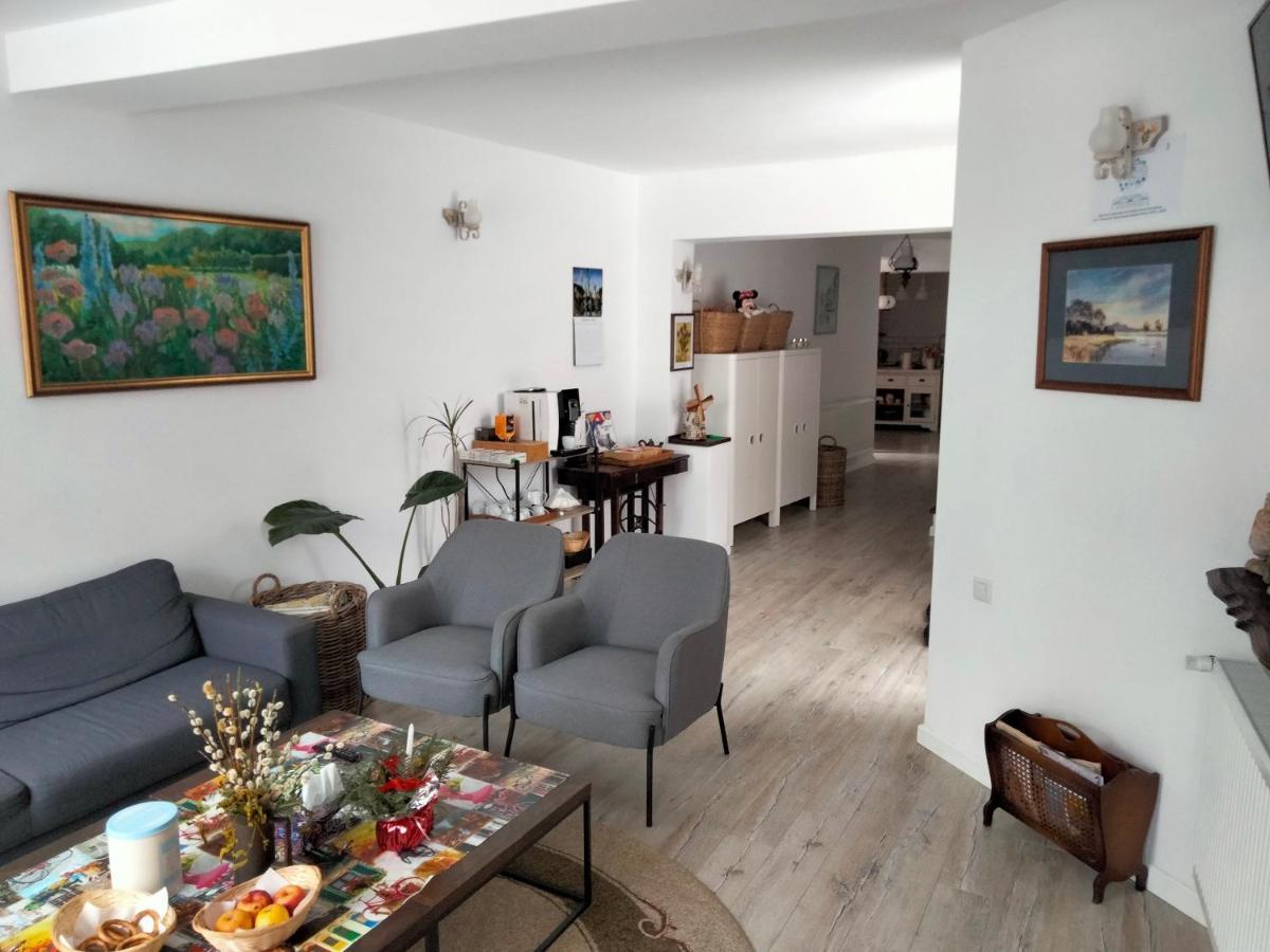 לינה וארוחת בוקר בראשוב Casa Scheiana מראה חיצוני תמונה